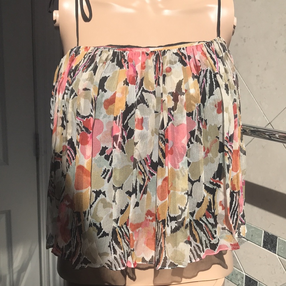 Elizabeth and James crop top size XS. Excellent condition